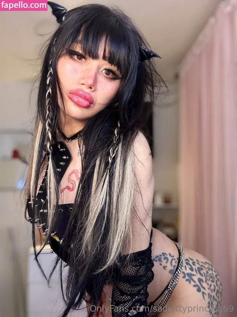 sadkittyprincess69 Onlyfans Photo Gallery 