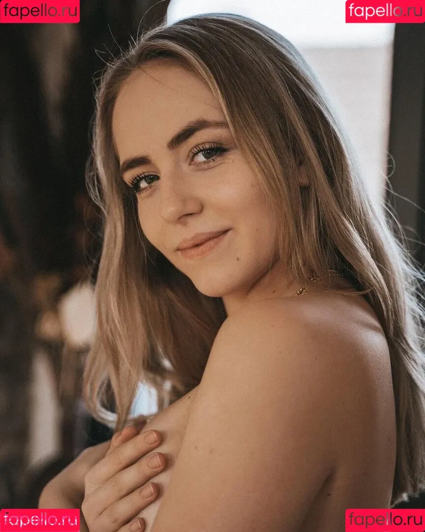 Carina Spoon Onlyfans Photo Gallery 