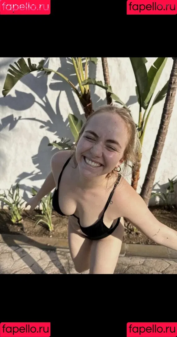 Carina Spoon Onlyfans Photo Gallery 