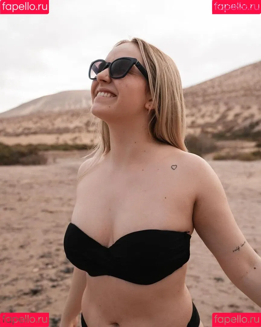 Carina Spoon Onlyfans Photo Gallery 