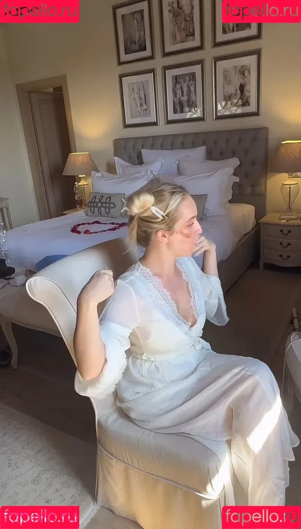 Carina Spoon Onlyfans Photo Gallery 