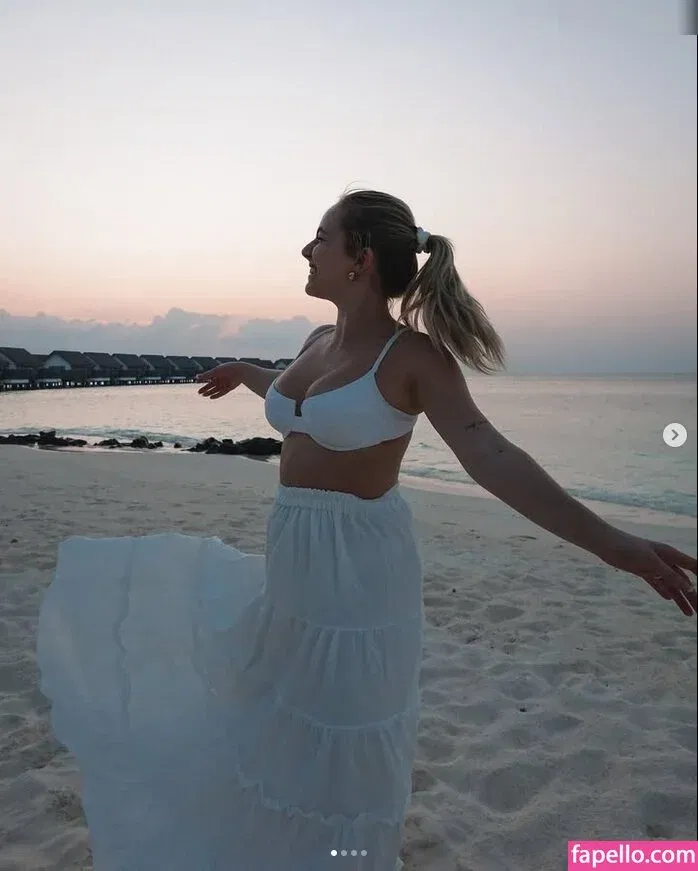 Carina Spoon Onlyfans Photo Gallery 