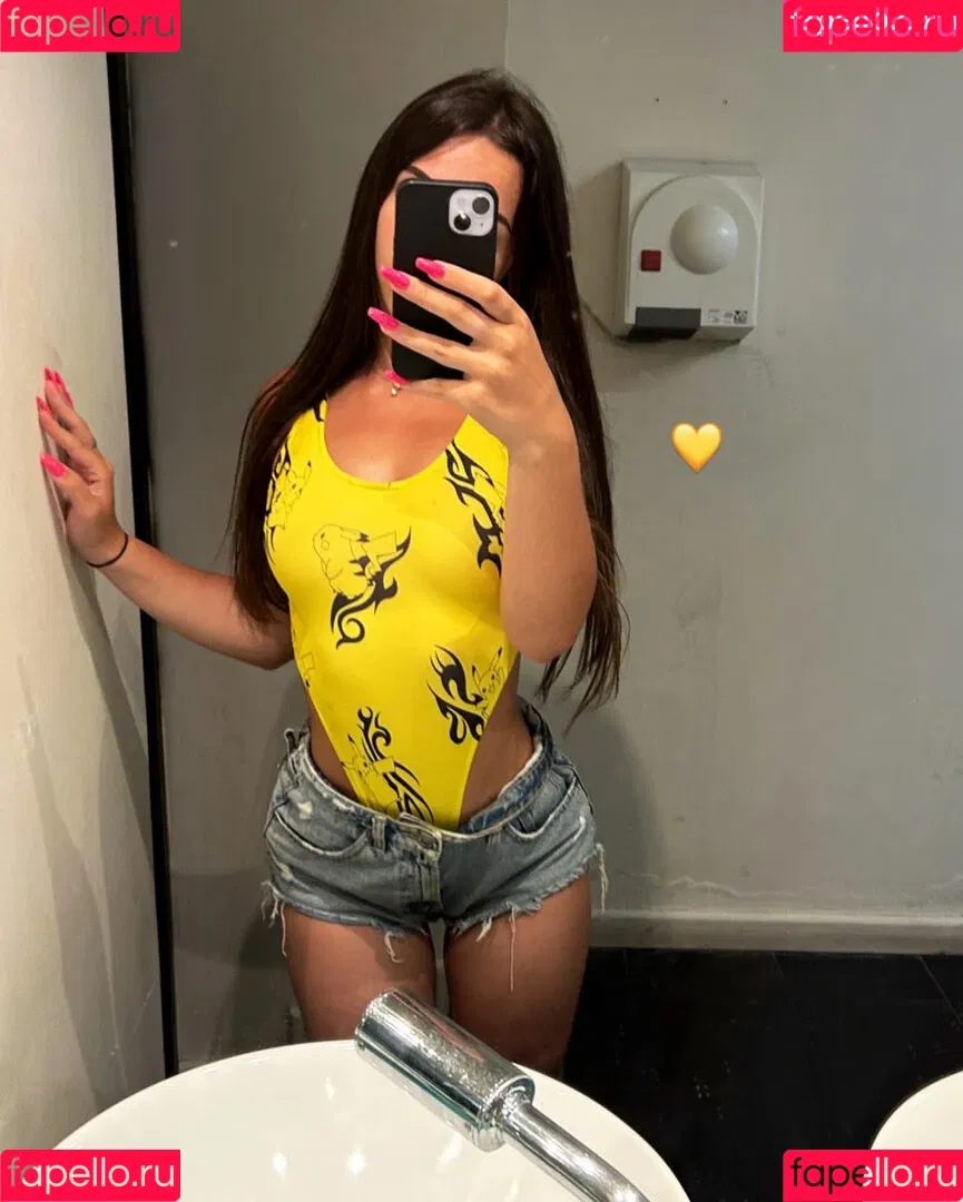 Lorena Onlyfans Photo Gallery 