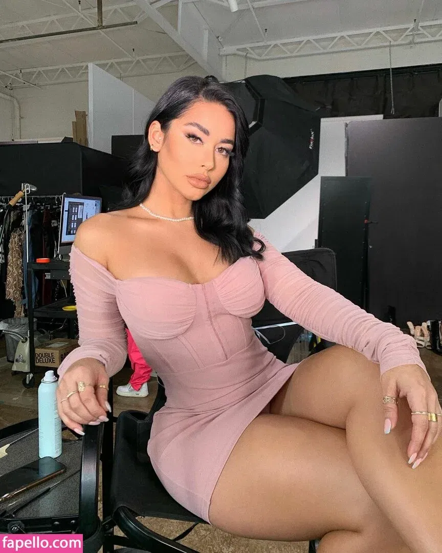Stephanie Rao Onlyfans Photo Gallery 