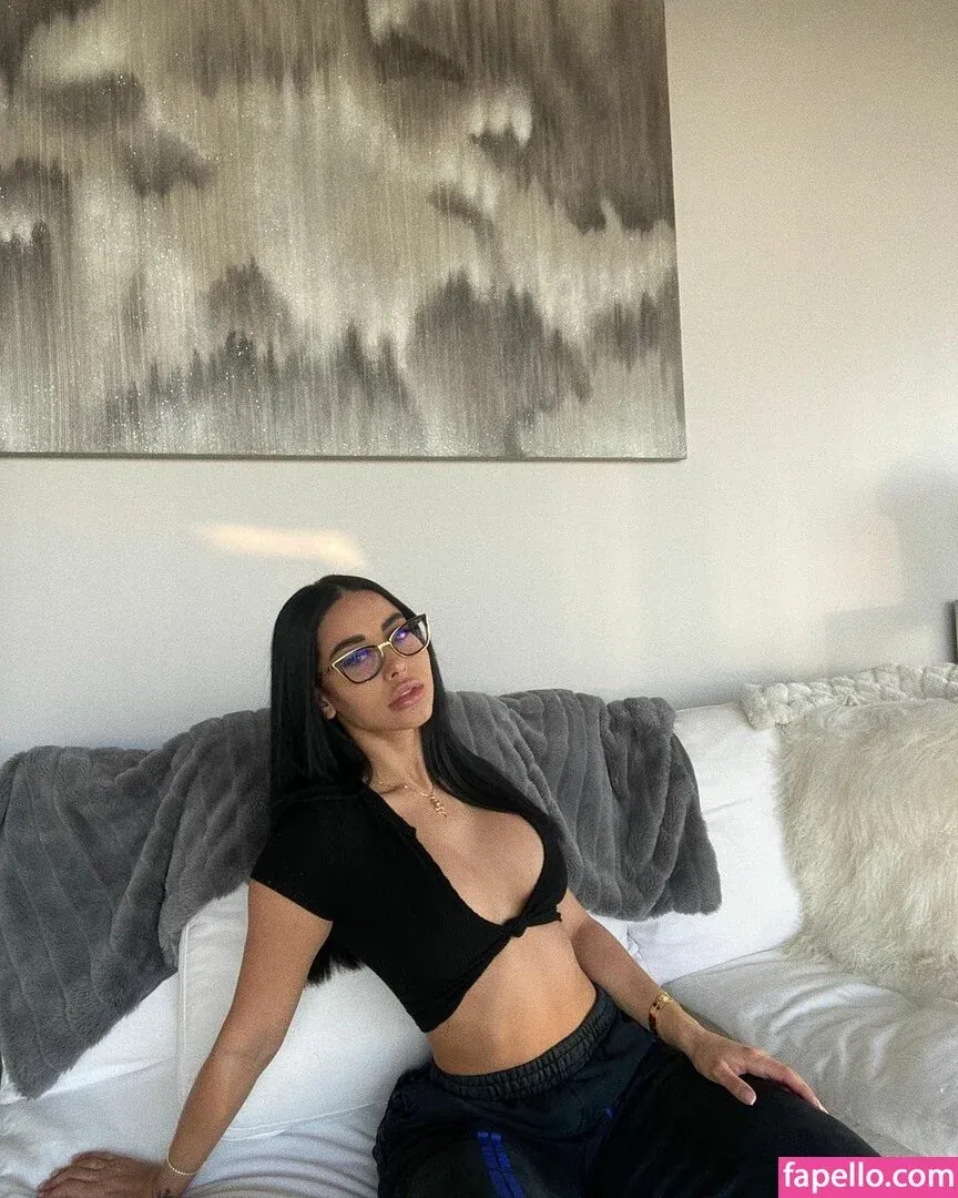 Stephanie Rao Onlyfans Photo Gallery 