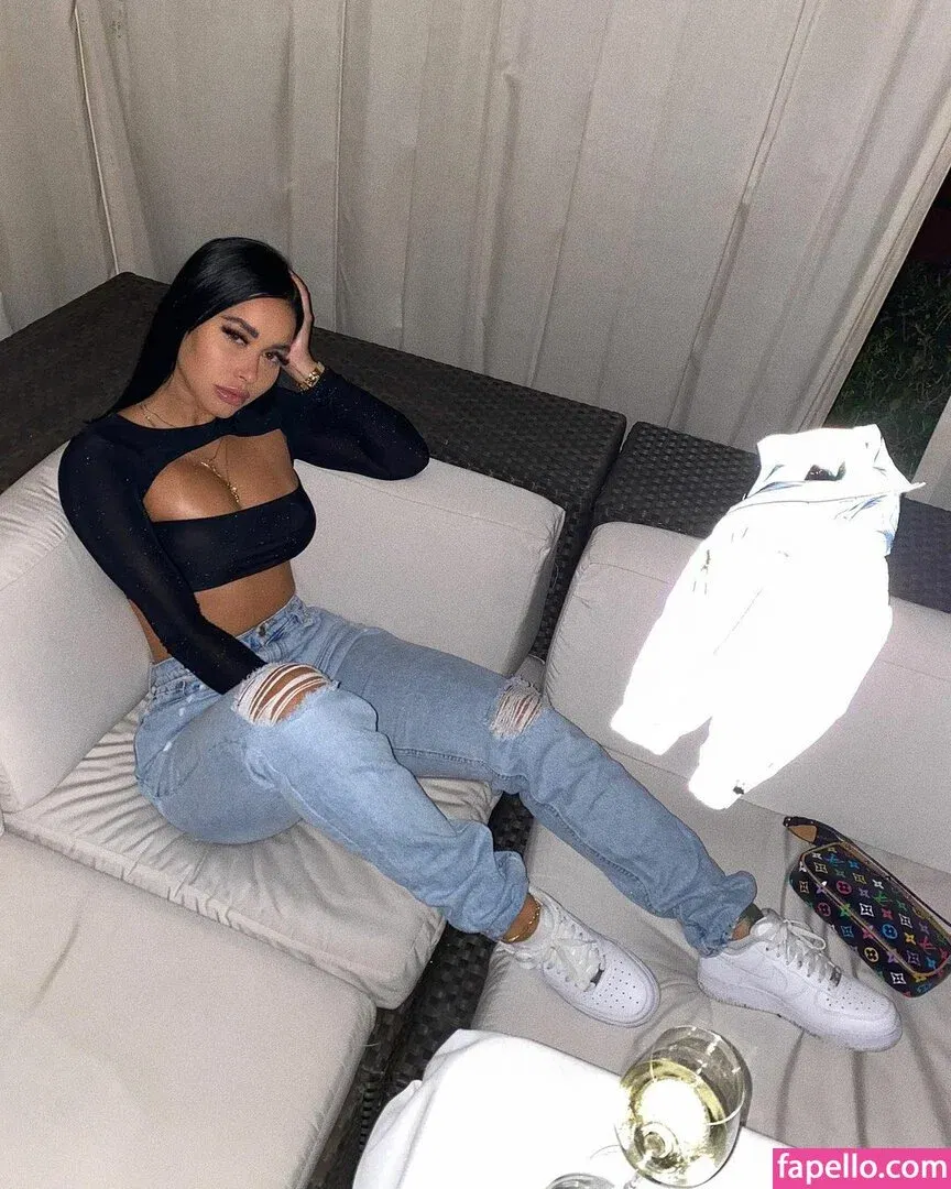 Stephanie Rao Onlyfans Photo Gallery 