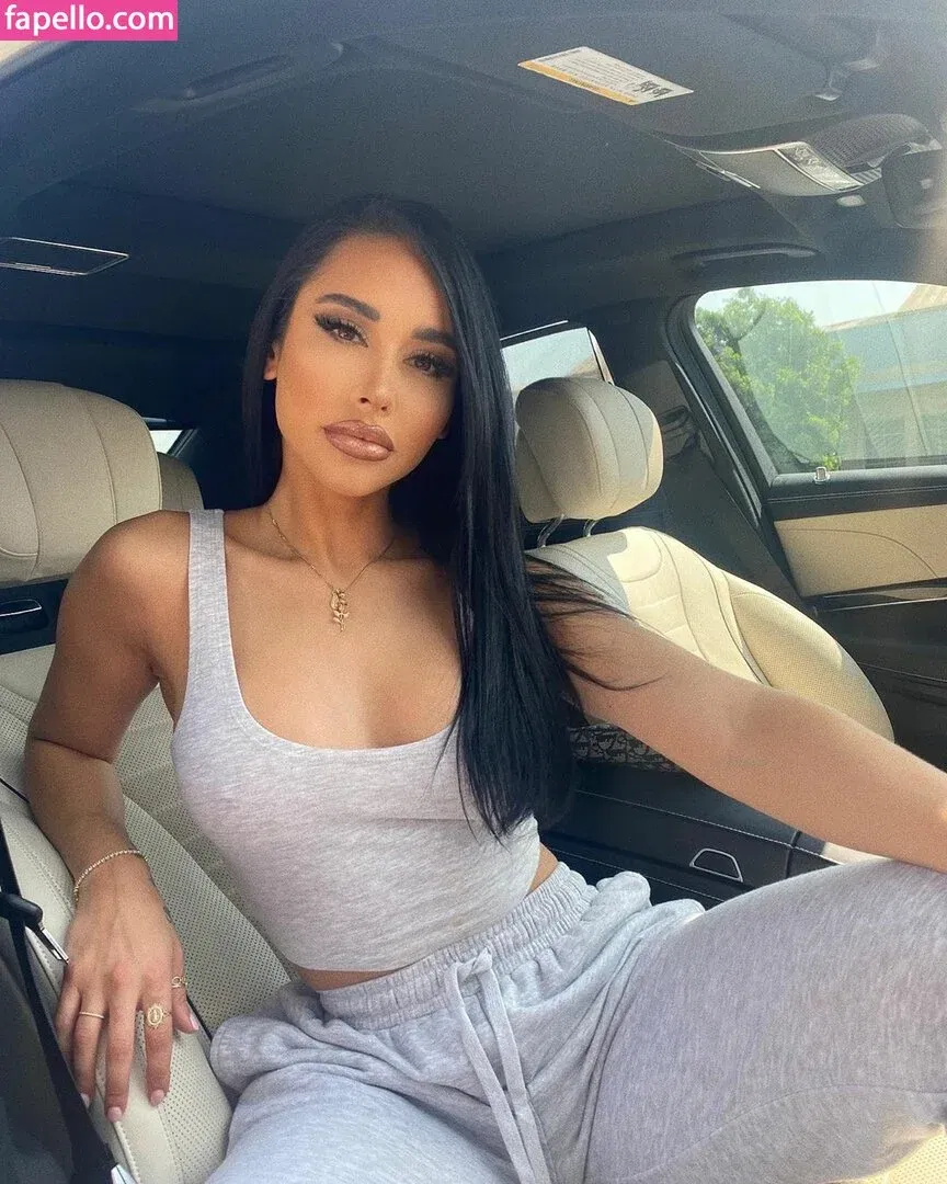 Stephanie Rao Onlyfans Photo Gallery 