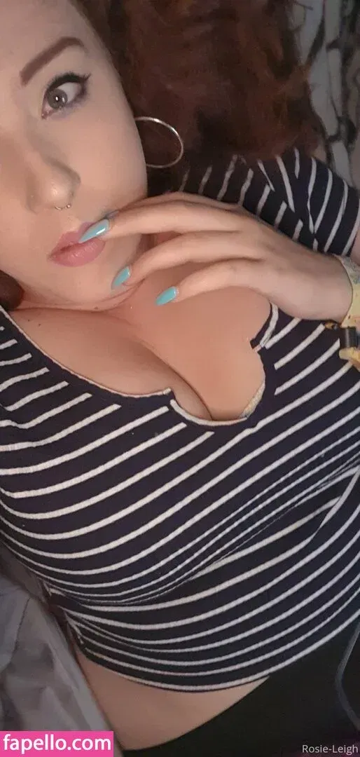 Rosie-Leigh-x Onlyfans Photo Gallery 