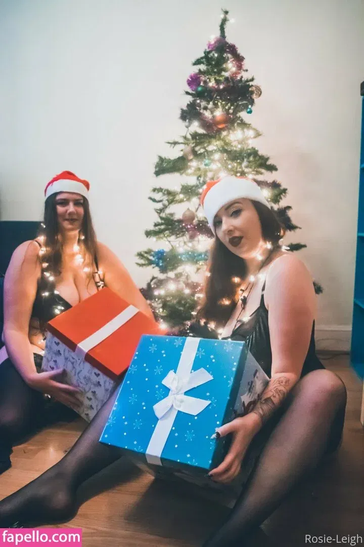 Rosie-Leigh-x Onlyfans Photo Gallery 