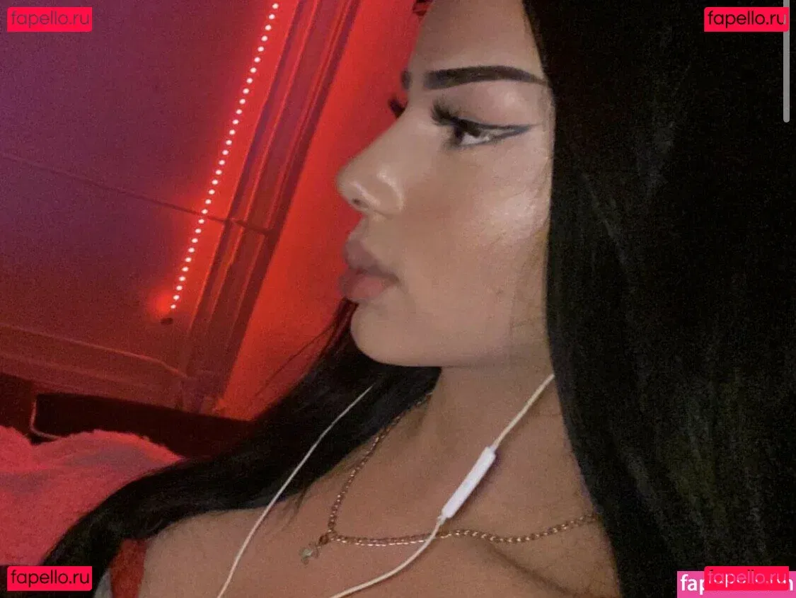 Tina Ruzina Onlyfans Photo Gallery 