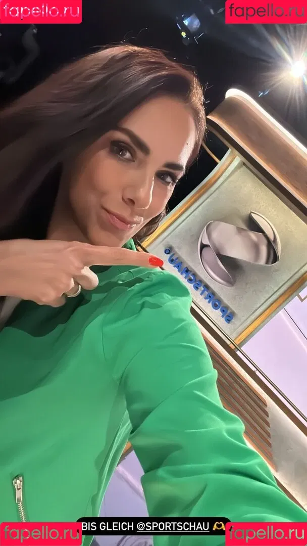 Esther Sedlaczek Onlyfans Photo Gallery 
