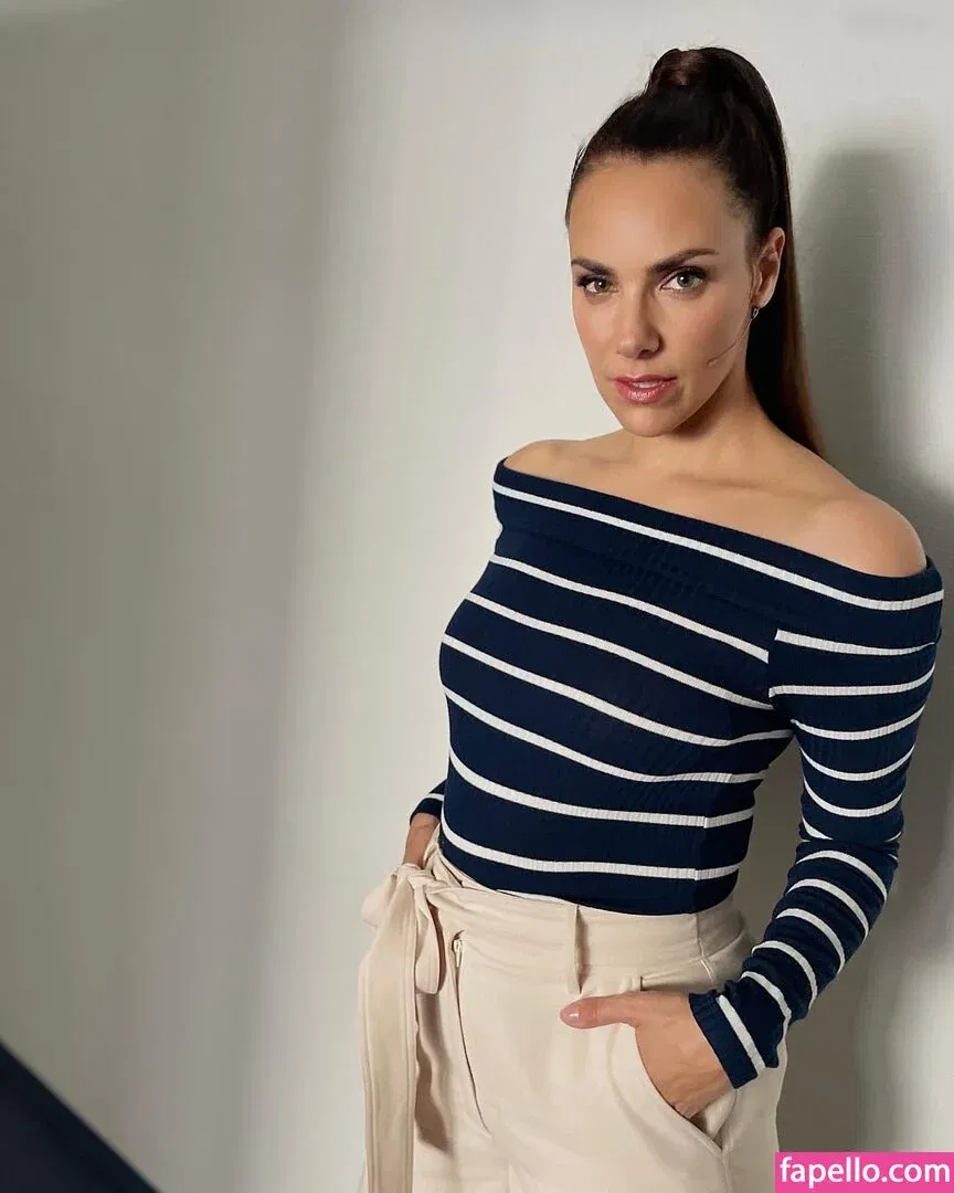 Esther Sedlaczek Onlyfans Photo Gallery 