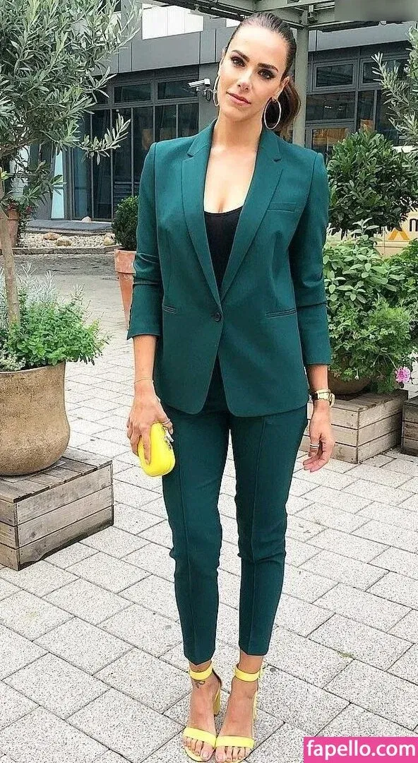 Esther Sedlaczek Onlyfans Photo Gallery 