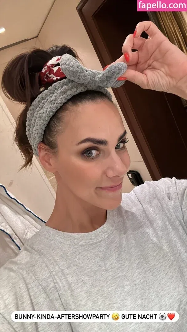 Esther Sedlaczek Onlyfans Photo Gallery 