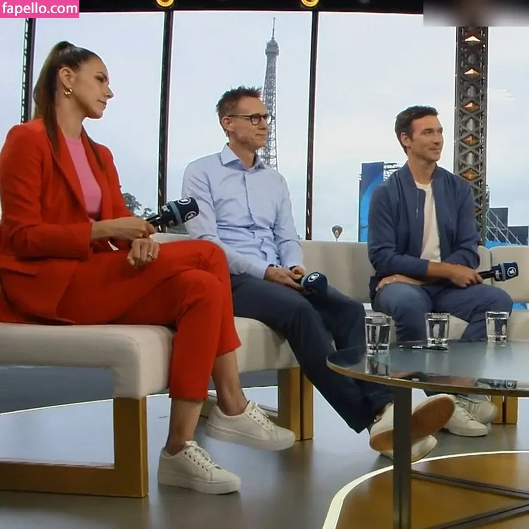 Esther Sedlaczek Onlyfans Photo Gallery 