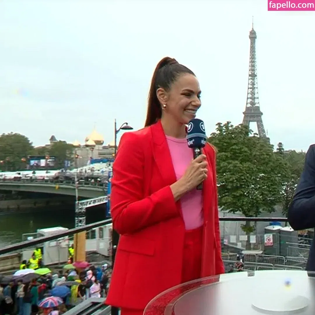 Esther Sedlaczek Onlyfans Photo Gallery 