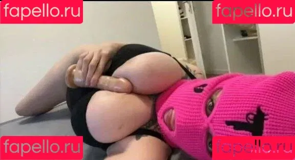 Suzanna Zvonar Onlyfans Photo Gallery 