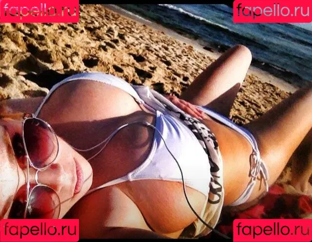 Pop Mary Onlyfans Photo Gallery 