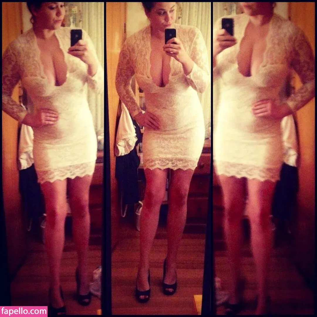 Pop Mary Onlyfans Photo Gallery 