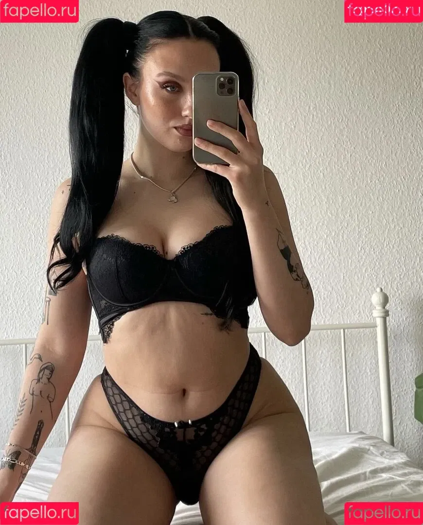 whosrobin Onlyfans Photo Gallery 