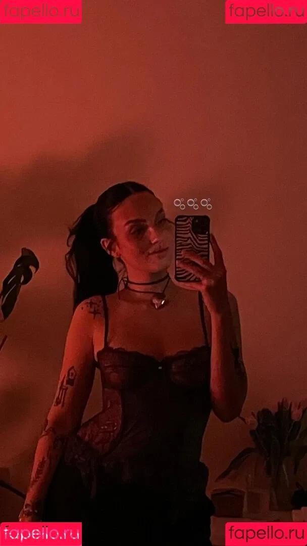 whosrobin Onlyfans Photo Gallery 