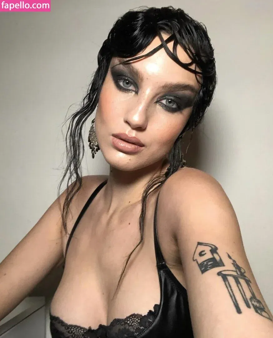 whosrobin Onlyfans Photo Gallery 