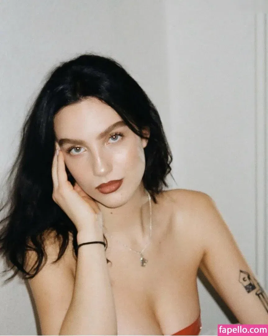 whosrobin Onlyfans Photo Gallery 