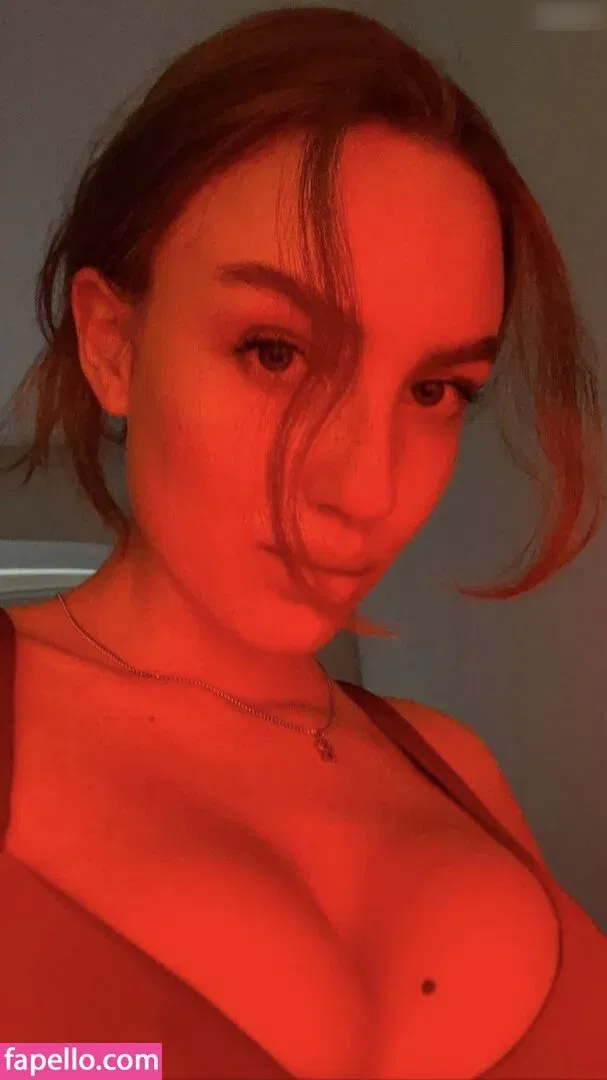 whosrobin Onlyfans Photo Gallery 