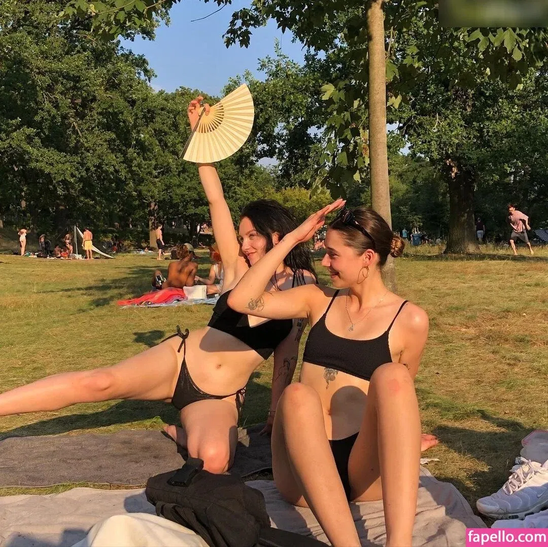 whosrobin Onlyfans Photo Gallery 