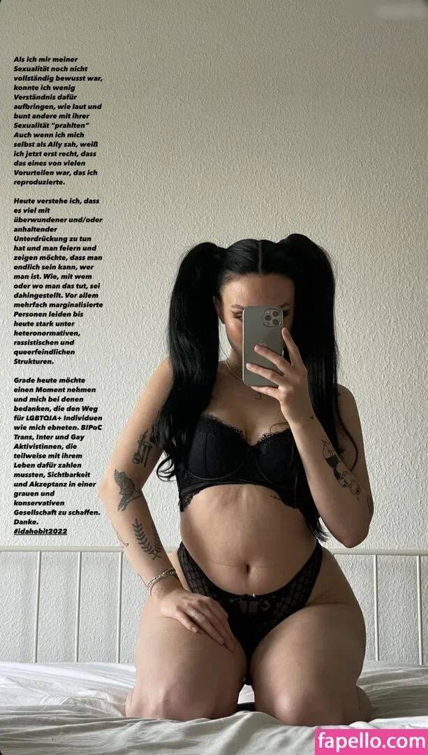 whosrobin Onlyfans Photo Gallery 