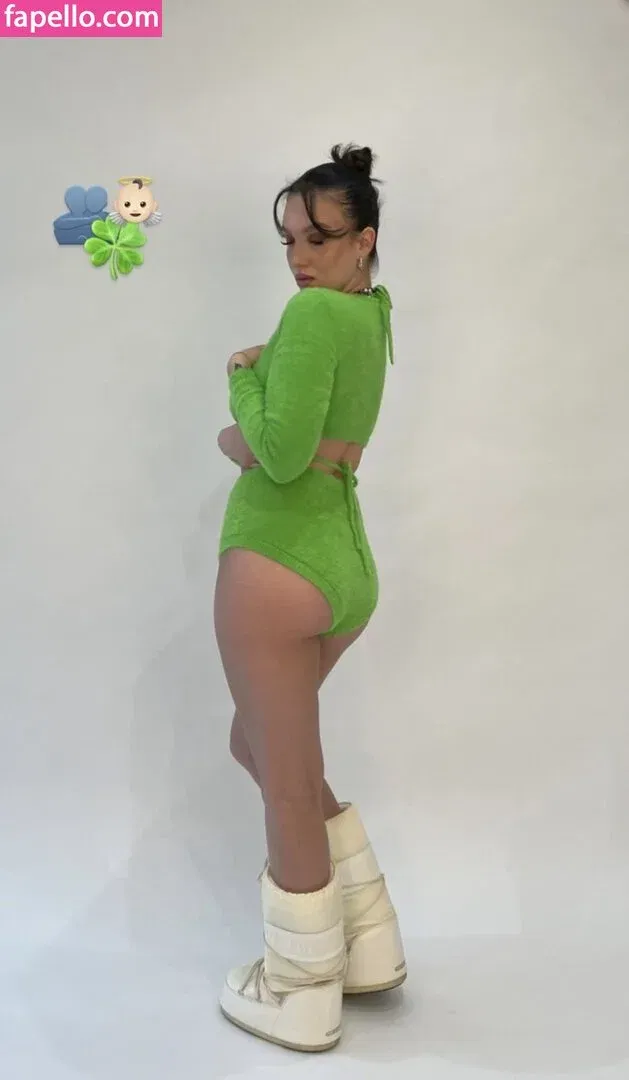 whosrobin Onlyfans Photo Gallery 