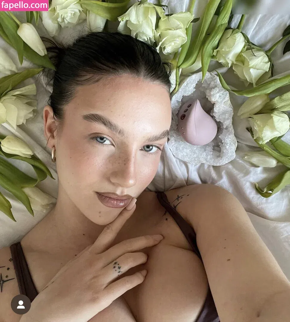 whosrobin Onlyfans Photo Gallery 