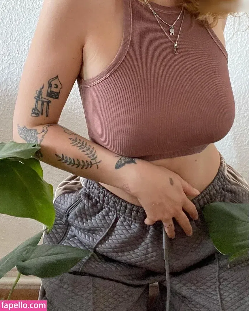 whosrobin Onlyfans Photo Gallery 