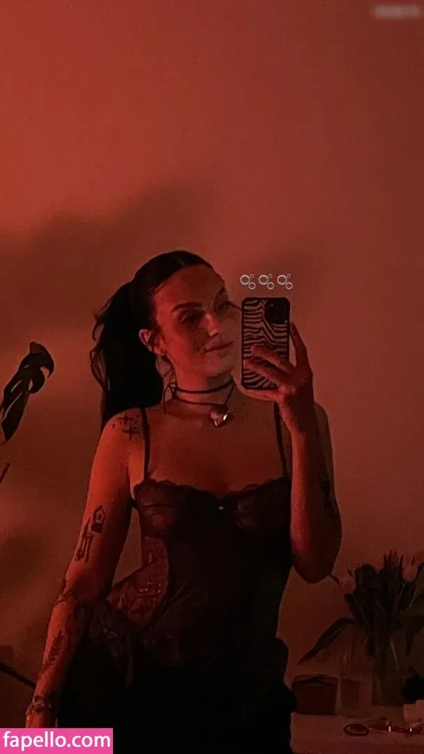 whosrobin Onlyfans Photo Gallery 