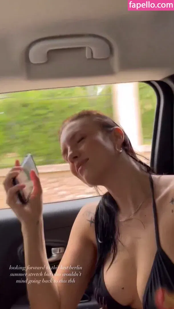 whosrobin Onlyfans Photo Gallery 