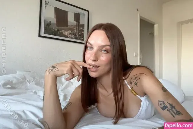 whosrobin Onlyfans Photo Gallery 