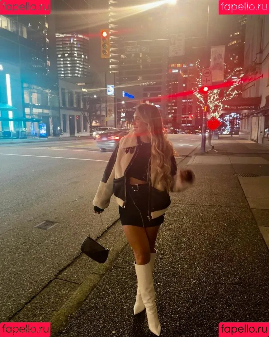 More Escudero Onlyfans Photo Gallery 