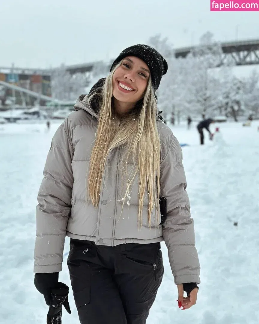 More Escudero Onlyfans Photo Gallery 