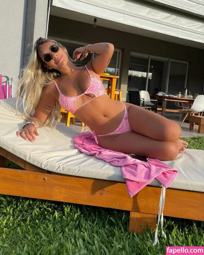 More Escudero Onlyfans Photo Gallery 