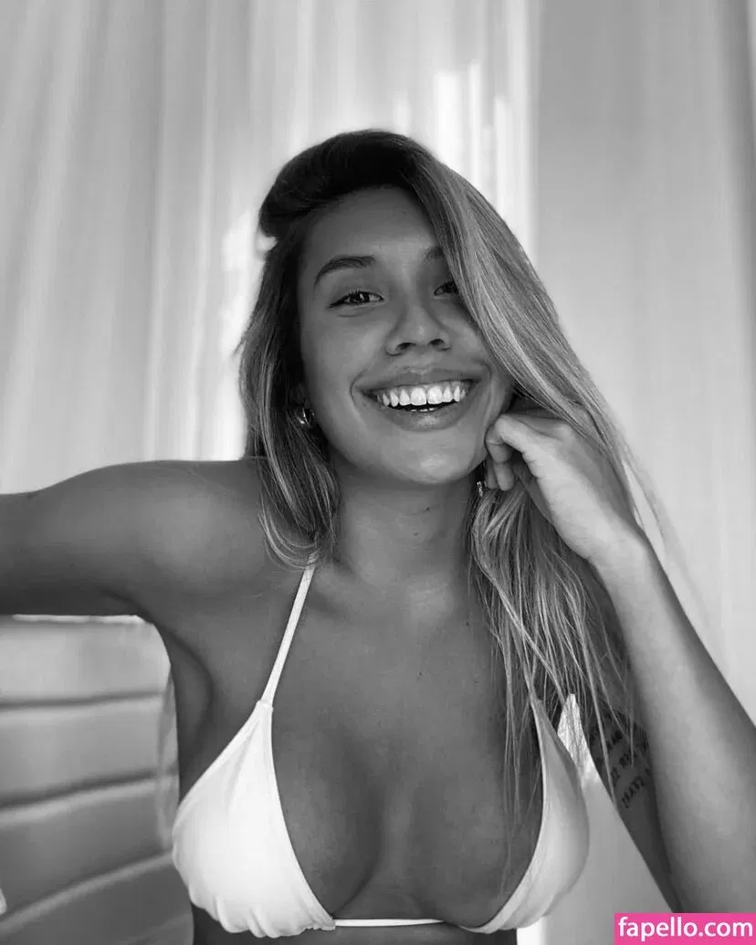 More Escudero Onlyfans Photo Gallery 