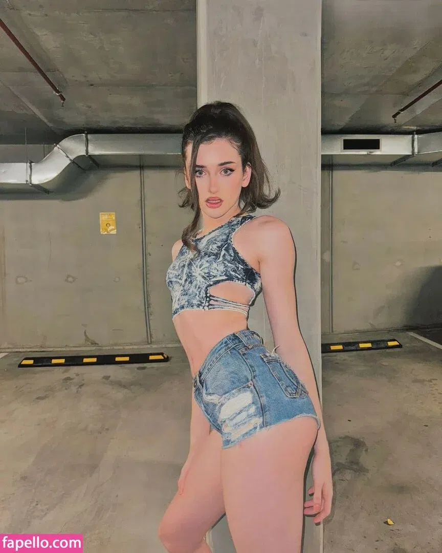 Venusmoorez Onlyfans Photo Gallery 