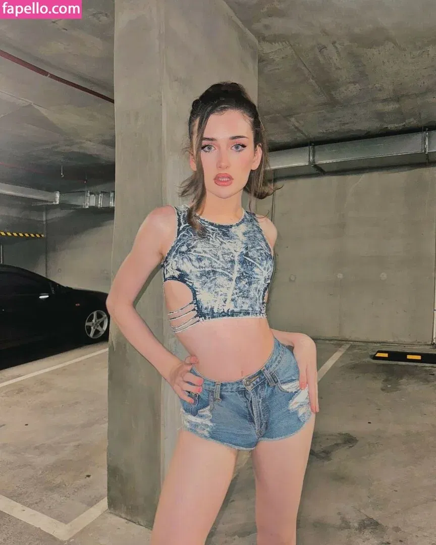 Venusmoorez Onlyfans Photo Gallery 