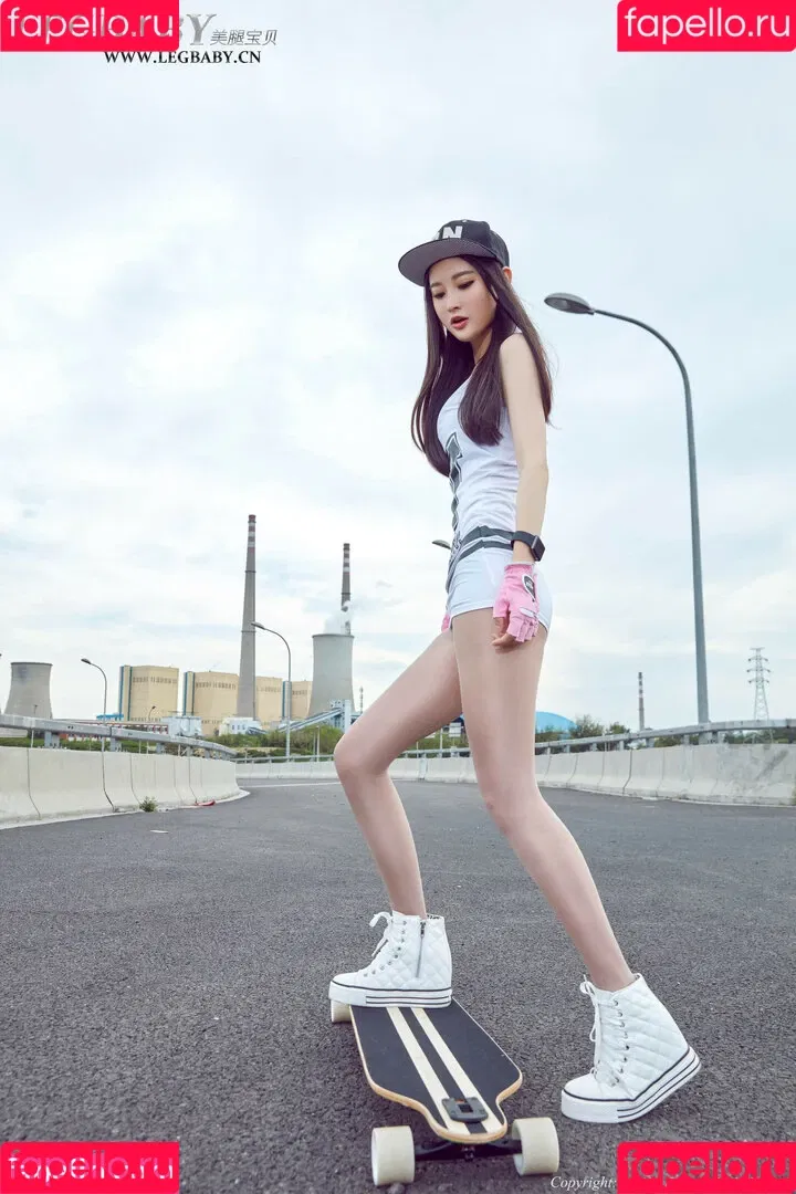 Legbaby Model Onlyfans Photo Gallery 