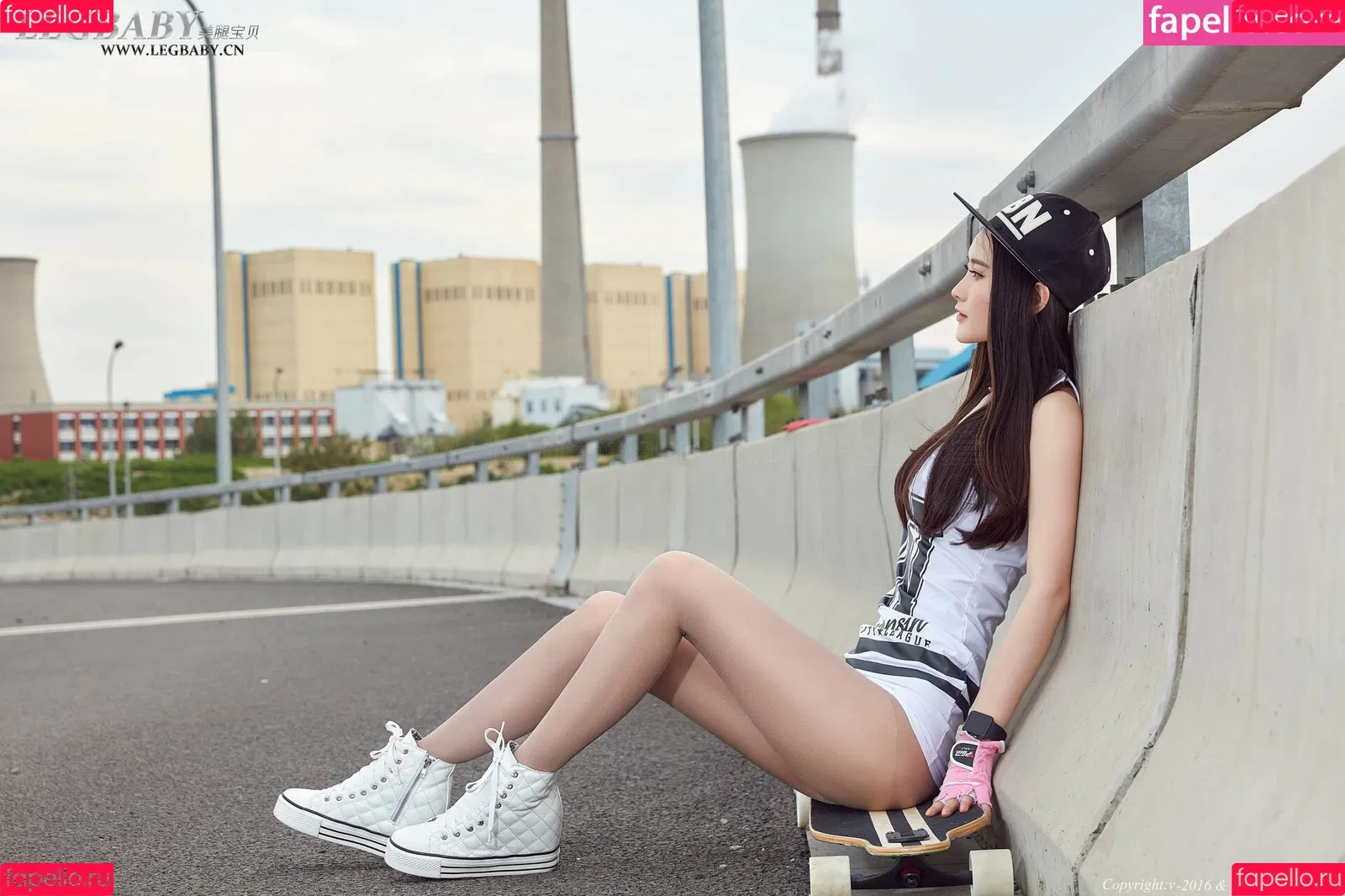 Legbaby Model Onlyfans Photo Gallery 