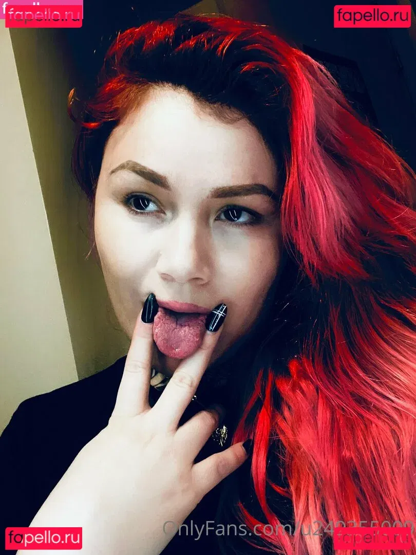 split.girl Onlyfans Photo Gallery 