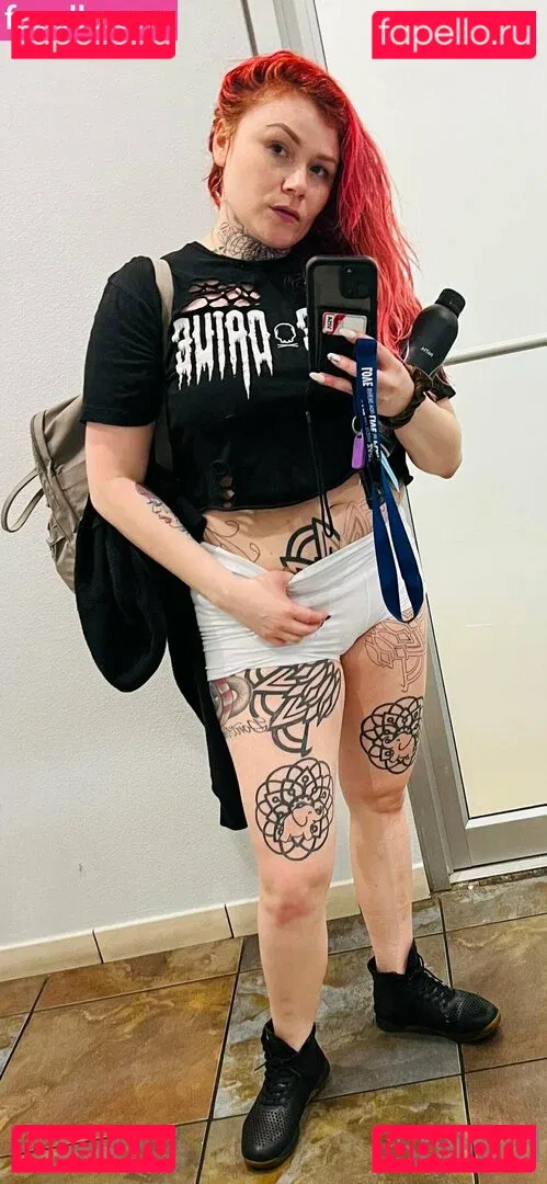 split.girl Onlyfans Photo Gallery 