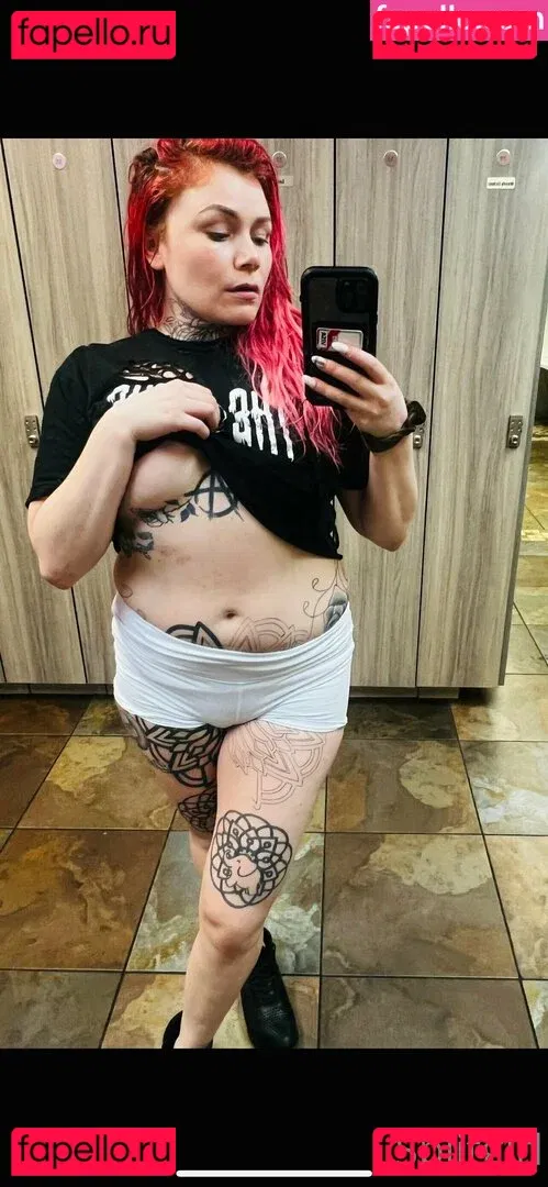 split.girl Onlyfans Photo Gallery 