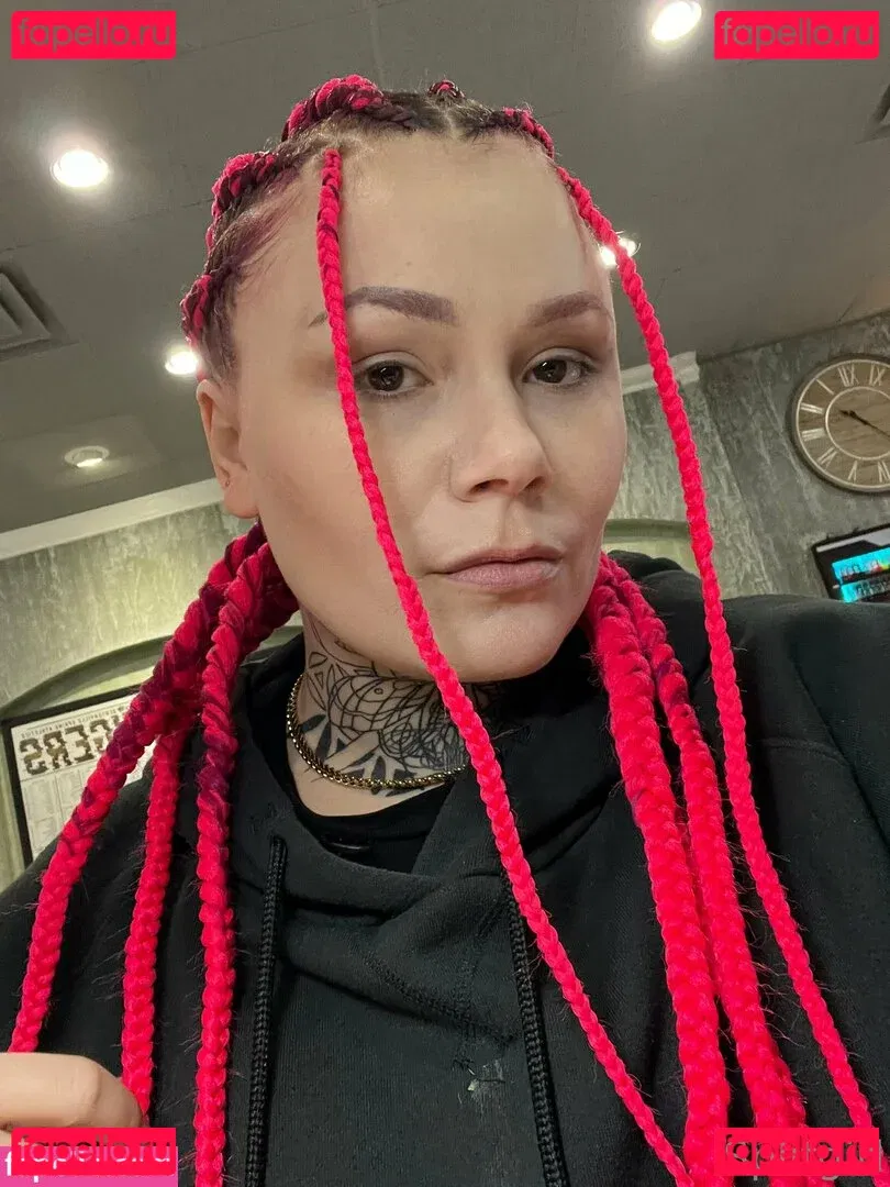 split.girl Onlyfans Photo Gallery 