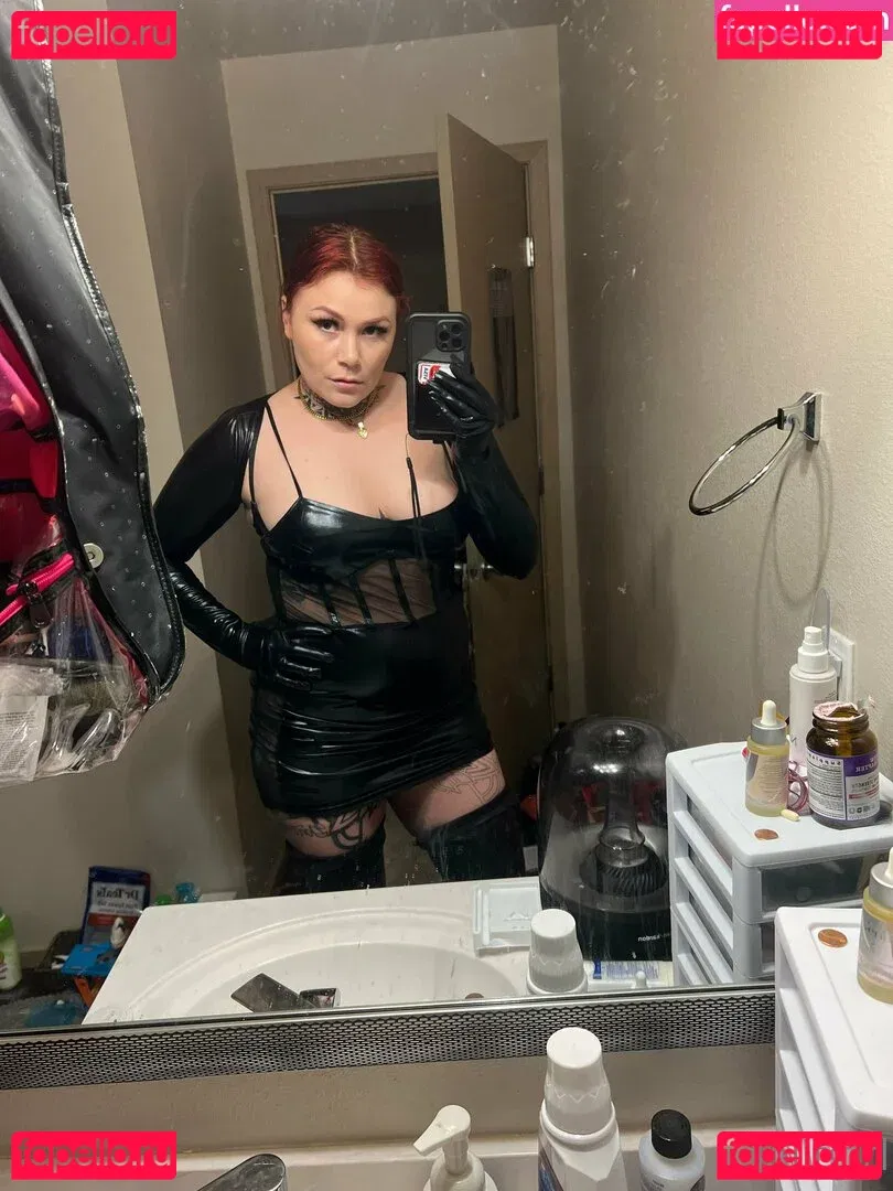 split.girl Onlyfans Photo Gallery 