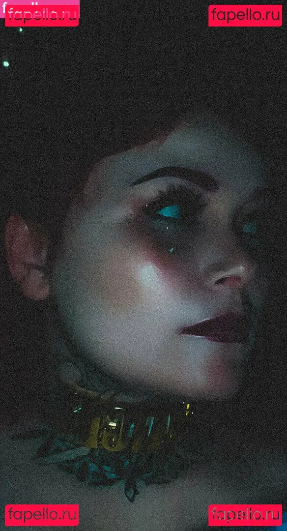 split.girl Onlyfans Photo Gallery 